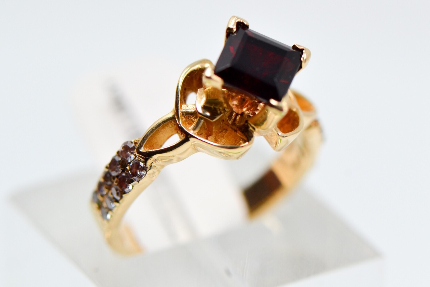 Ladies Gemstone Ring-sold