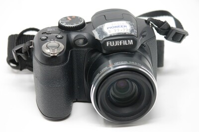 Fujifilm FinePix S1600 12.2 MP Digital Camera