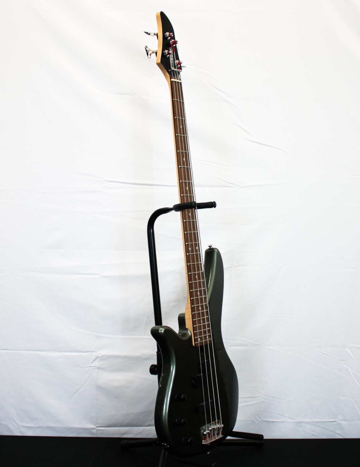 Yamaha Electric Bass Guitar-sold