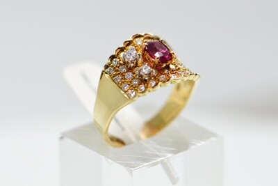 Diamond and Ruby Gemstone Ring
