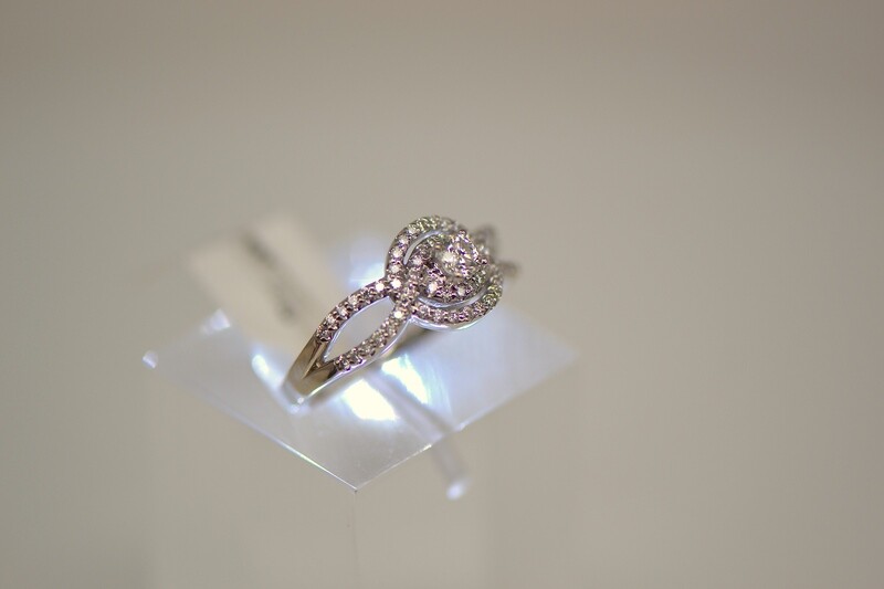 Ladies Diamond Engagement Ring Ladies Diamond Engagement Ring