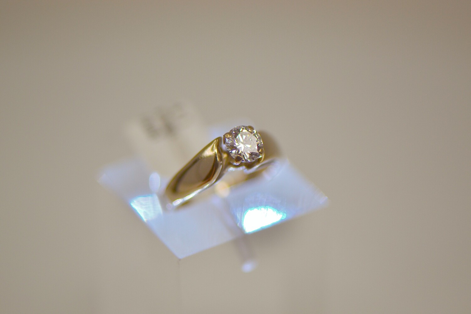 Ladies Diamond Solitaire Ring