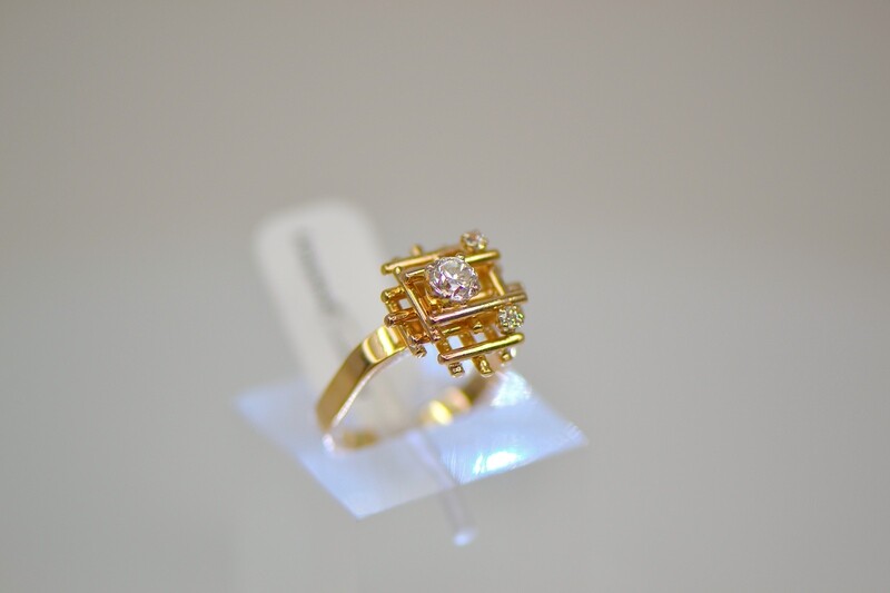 Ladies Yellow Gold and Diamond Ring Ladies Yellow Gold and Diamond Ring