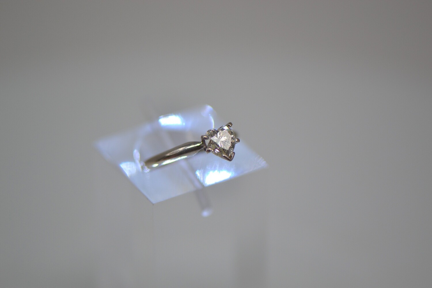 Ladies White Gold Diamond Solitaire Ring