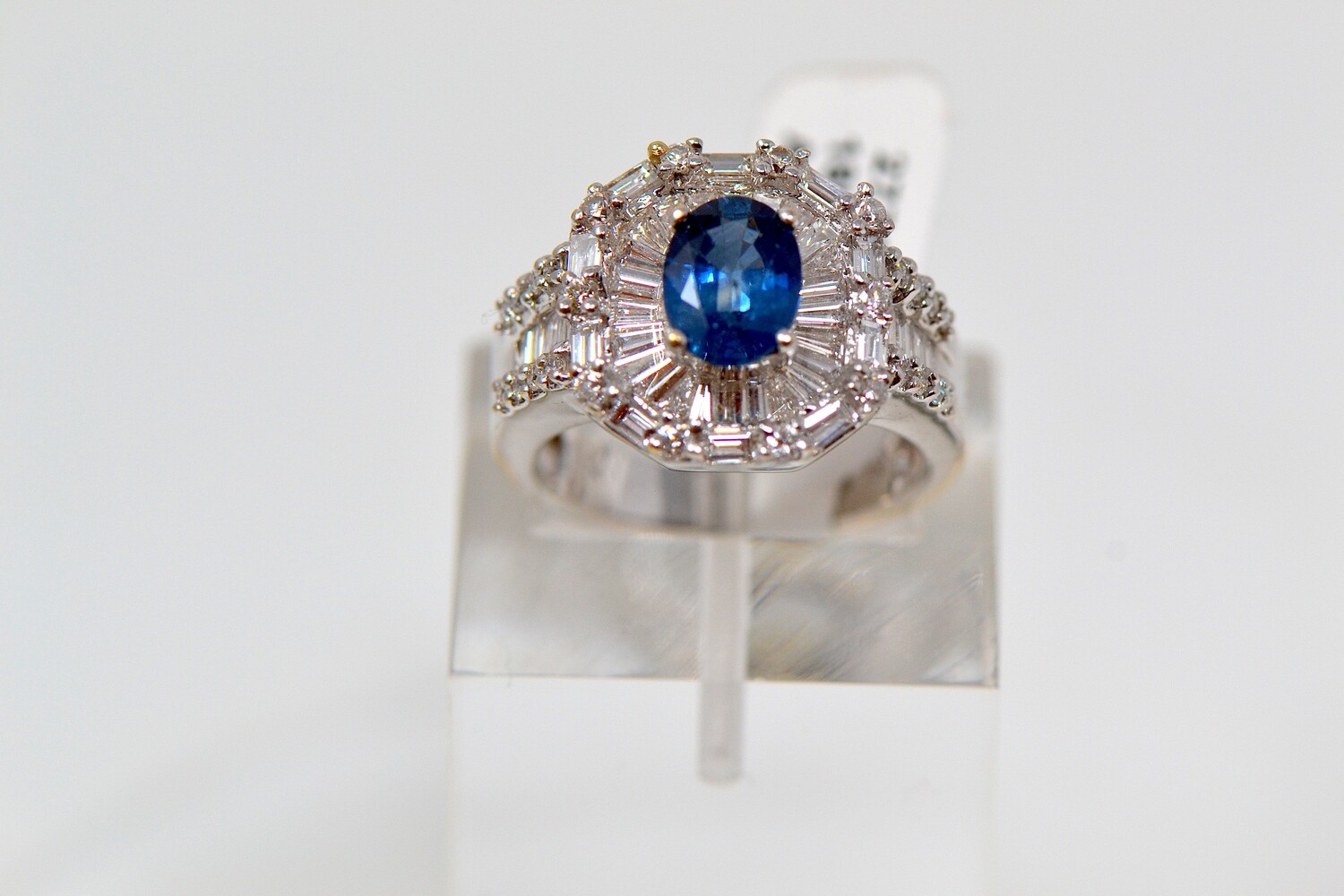 Ladies White Gold Diamond and Blue Sapphire Gemstone Ring