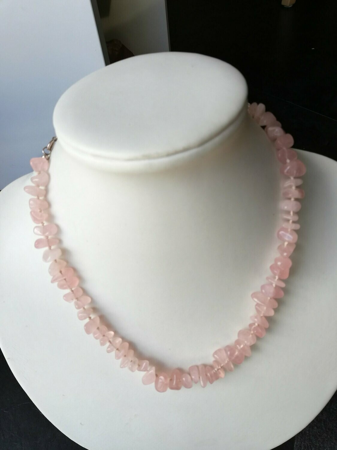 Rosenquarz-Kette 001, Barock M