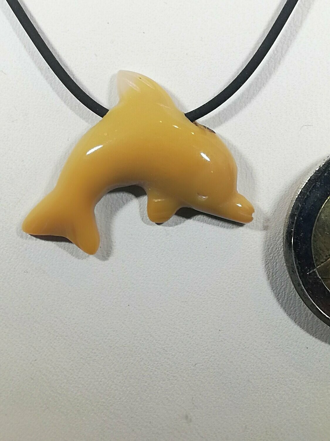 Delphin gelber Jaspis 01