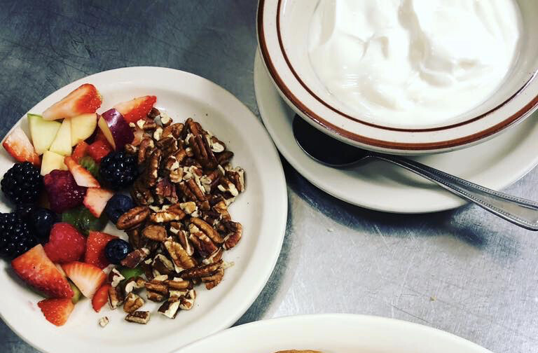 Greek Vanilla Yogurt Bowl Greek Vanilla Yogurt Bowl