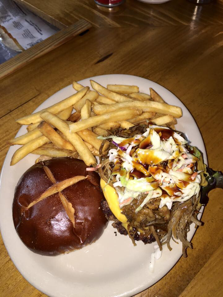Piggy Burger (1/2 lb. and 2 Sides) Piggy Burger (1/2 lb. and 2 Sides)
