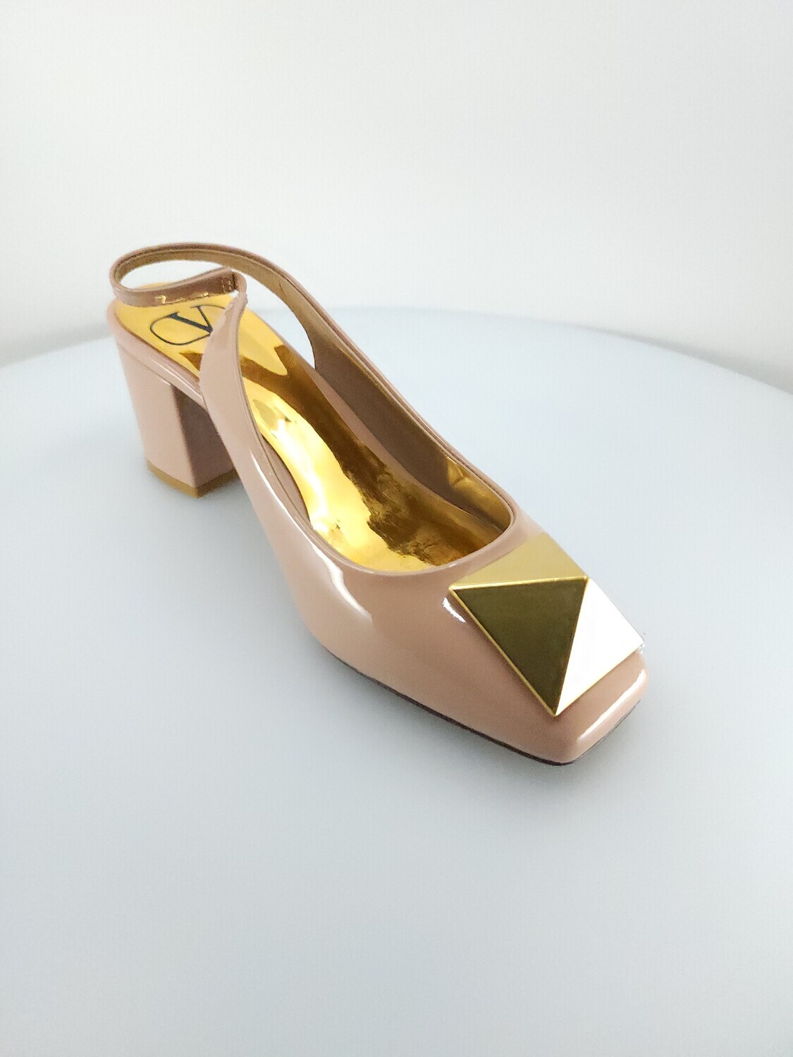 One Stud beige
