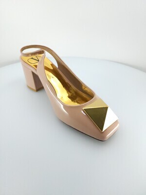 One Stud beige