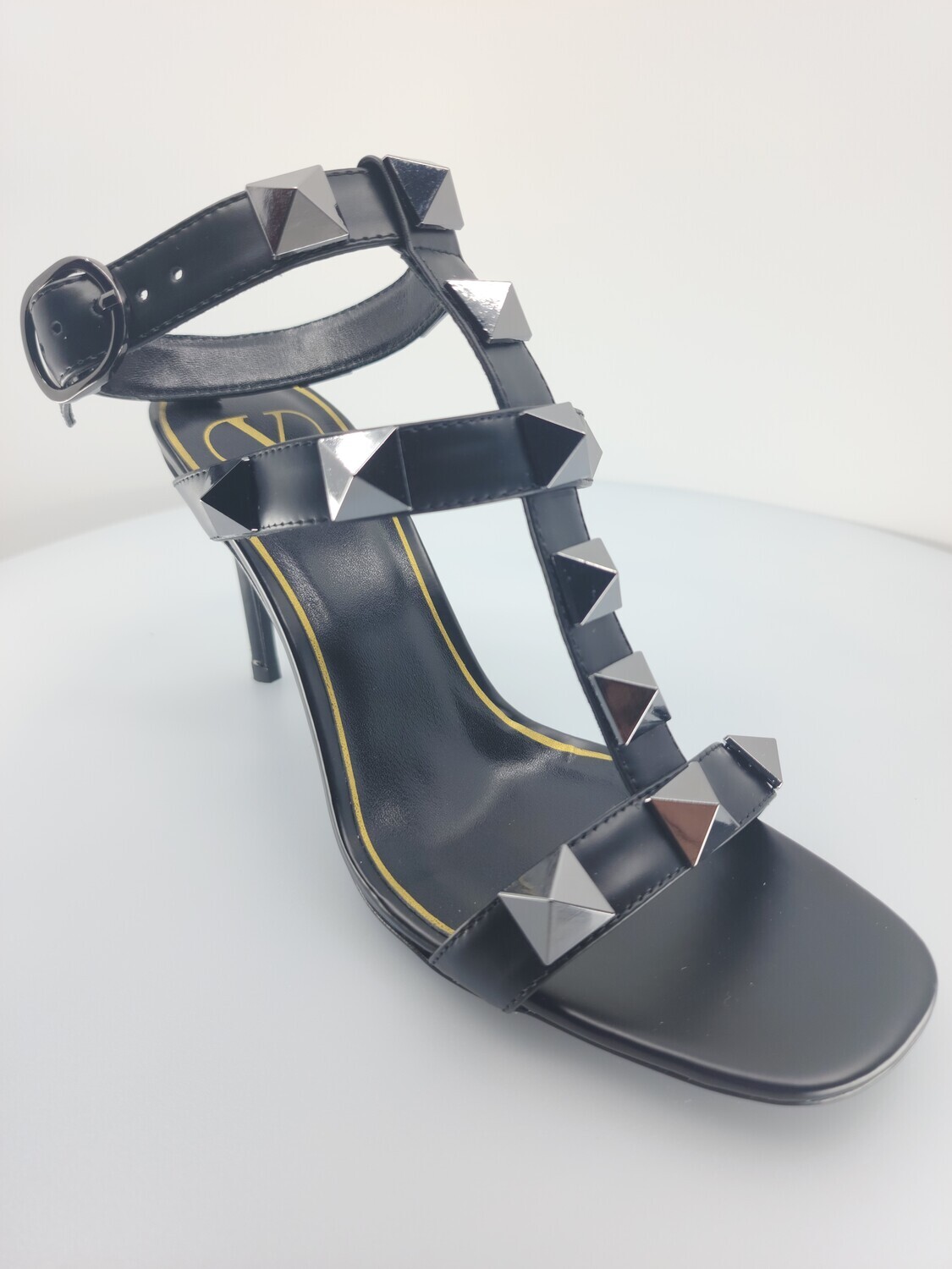 Roman Heel Black matte