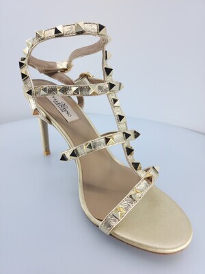 Rockstud Sandal Gold
