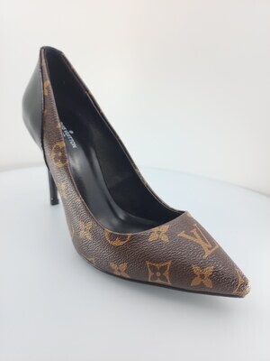 Monogram Pump heel Brown