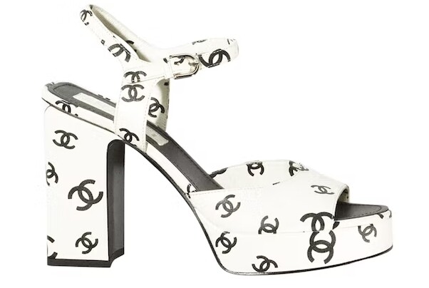 White logo Heel platform