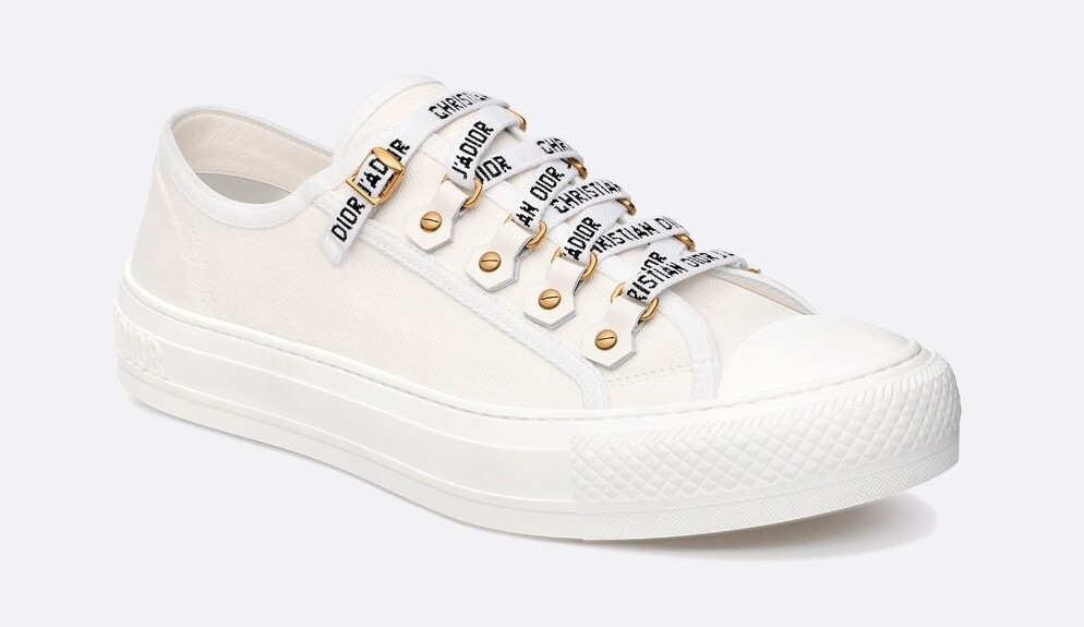 White and black logo laces sneaker