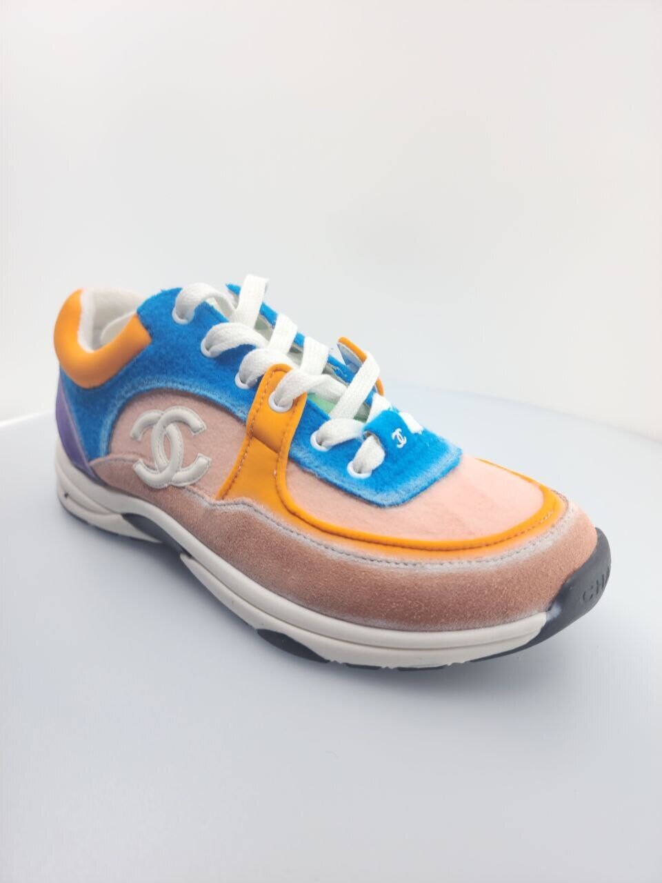 Colorful sneaker CH