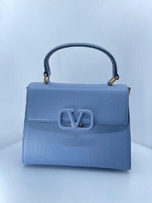 V logo blue medium