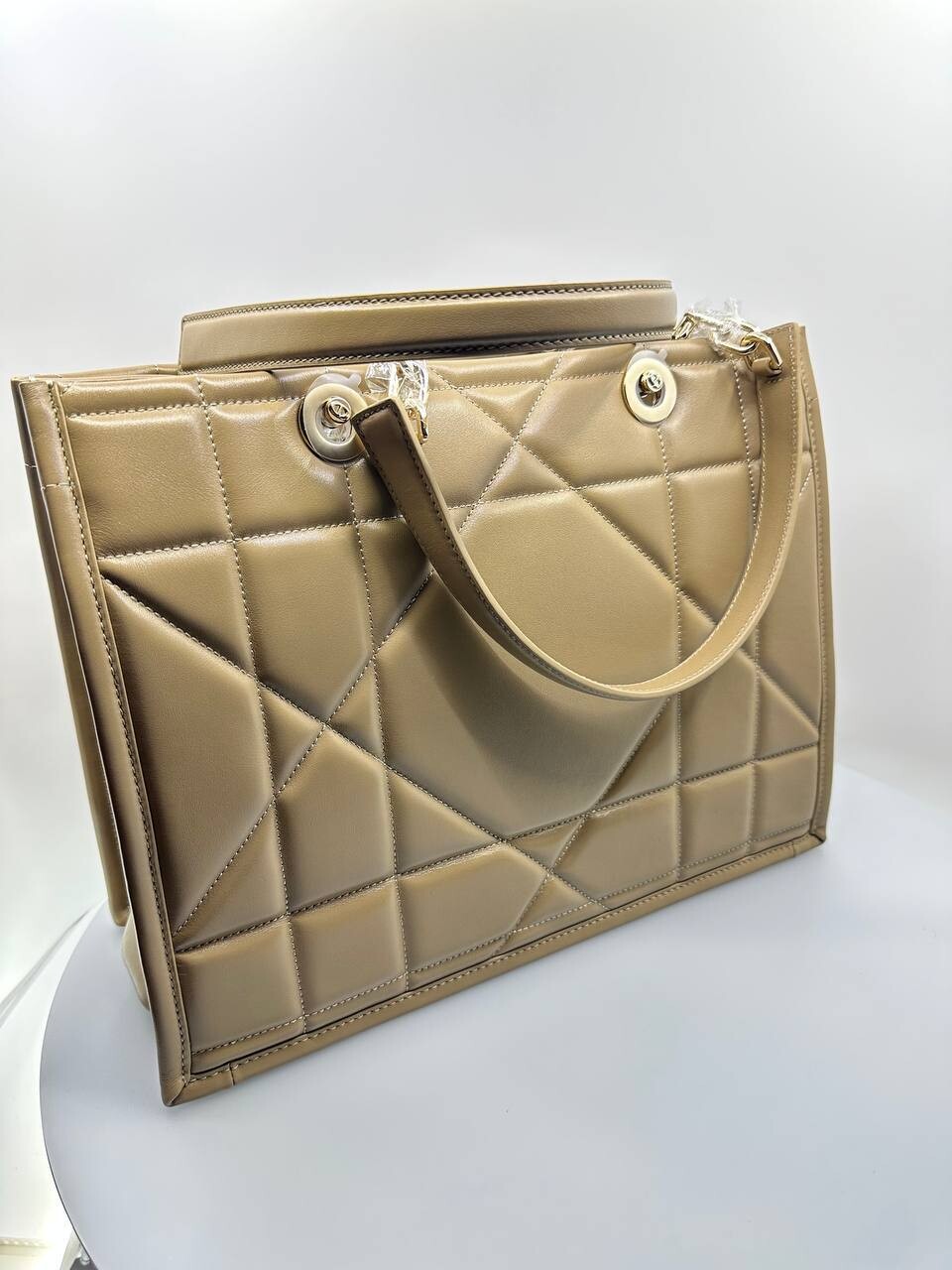 Dior tote beige