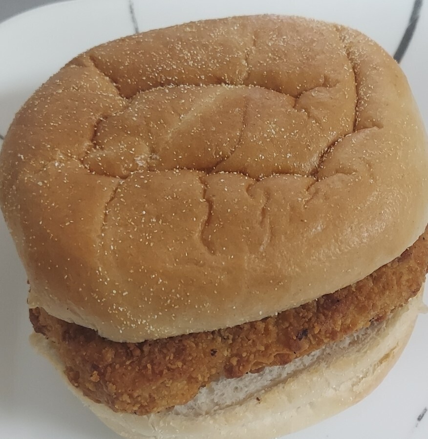 Crispy "Chicken" Sandwich - Vegan