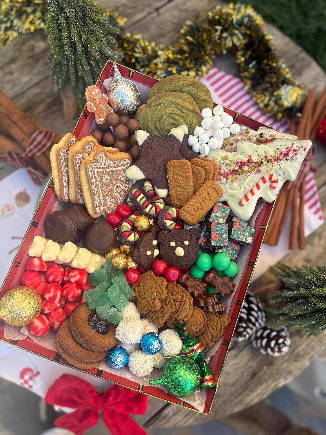 Christmas box 8-10 persones