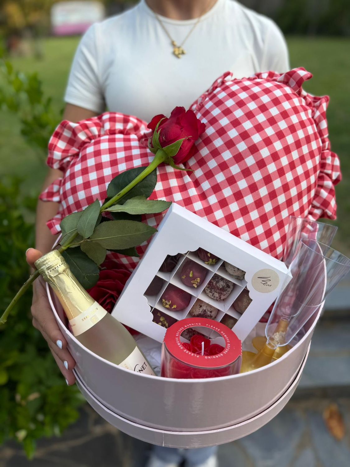 ​🌹 Cistella Sant Jordi – Gourmet (per a 2 persones)