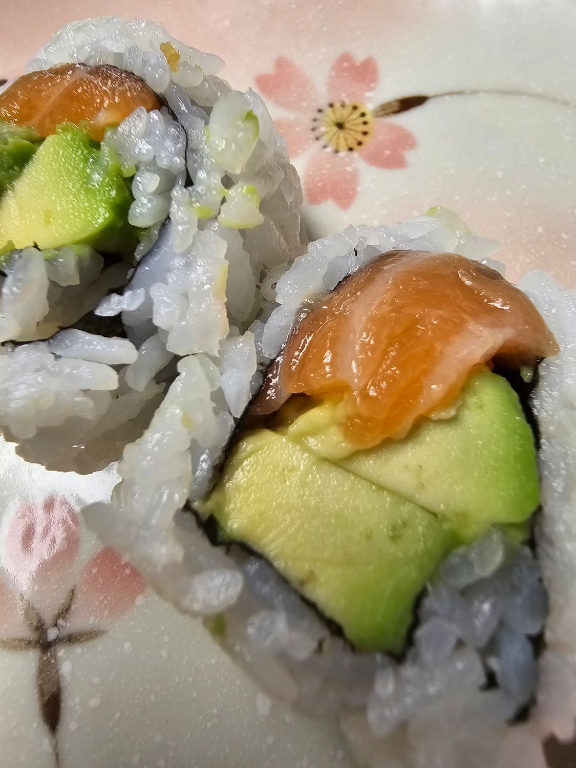Salmon Avocado Roll