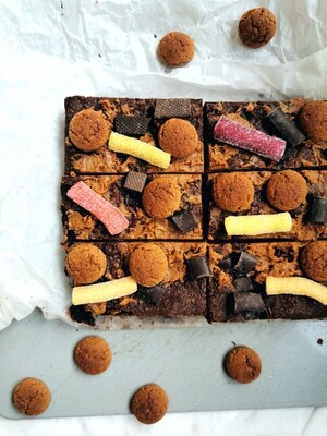 SINTERKLAAS BROWNIES SINTERKLAAS BROWNIES
