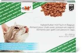 M-Budget · Aliment pour chats avec poisson en ragoût · Cabillaud, lieu, plie, saumon 12 x 100g