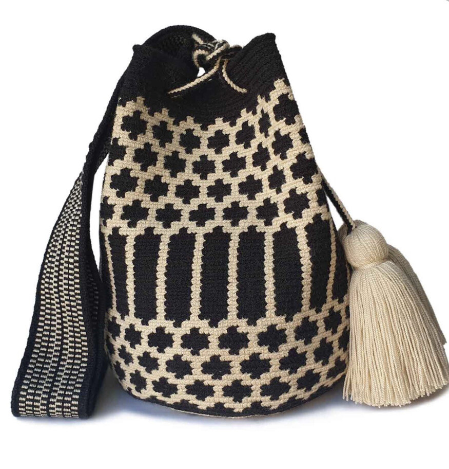 Lombia, Zebra Wayuu Crochet Bag