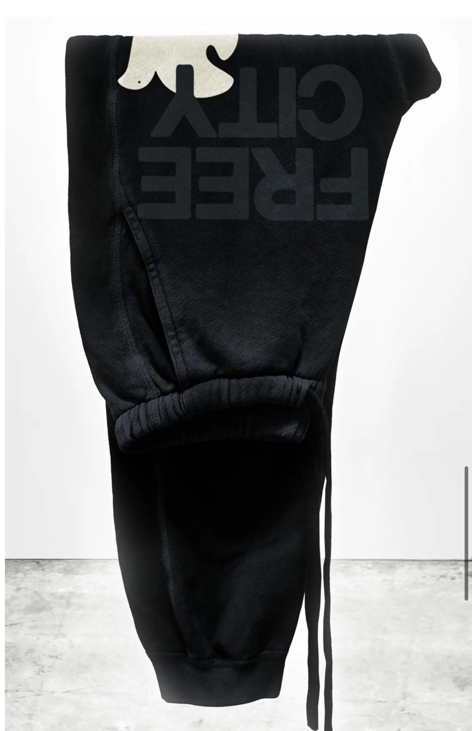 Free City, Sunfades Pocket Sweat, Black Space