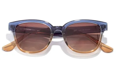 EYEWEAR