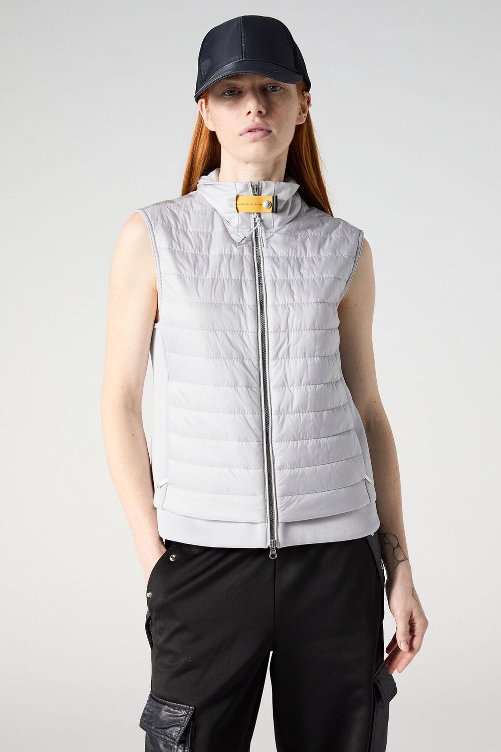 Parajumpers, Hennie