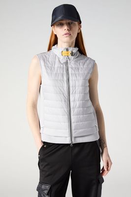 Parajumpers, Hennie