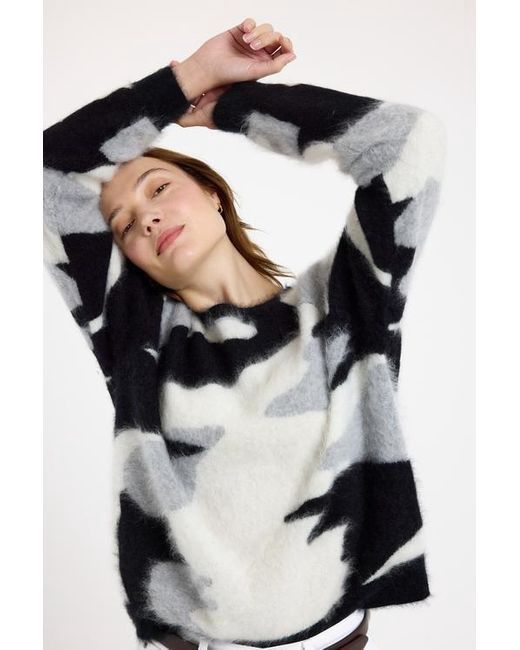 Brodie, Brushed Camo Sweat, Black/White