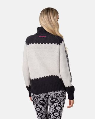 Kari Traa, Saga Knit Sweater