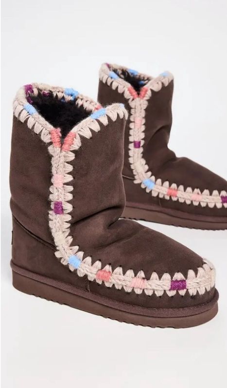 Mou, Eskimo 24 Overstitch (FW2024)