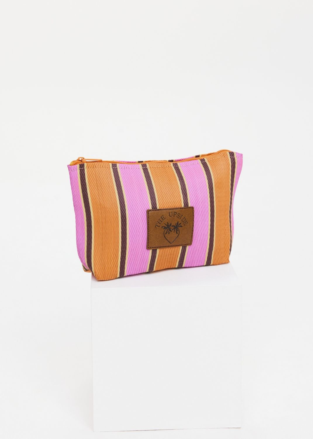 The Upside, Puerto Pouch