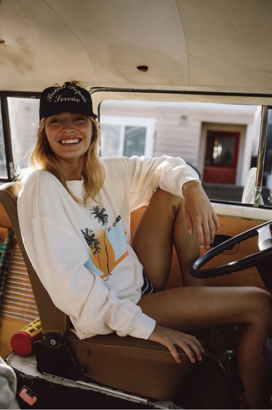 All Time Favorite, Off Duty Sweatshirt, Bone / Del Amor