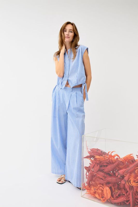 Oui, 98652, LIght Blue/White Blouse