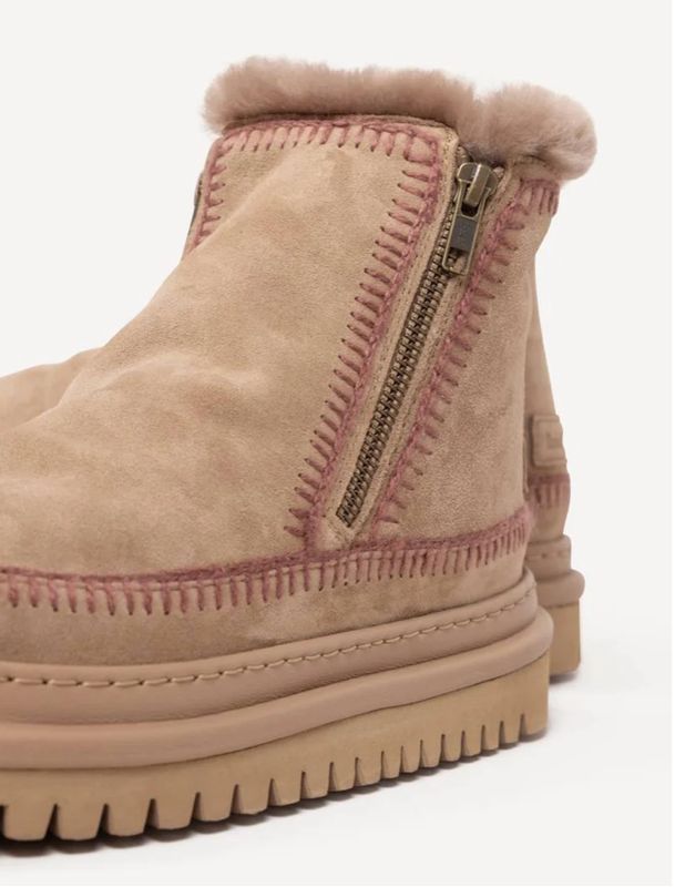 Laid Back London, SETSU 4.0. CROCHET OTTER SUEDE ROSSO