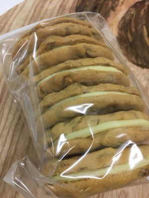 6 X Pistachio &amp; White Belgian Chocolate
