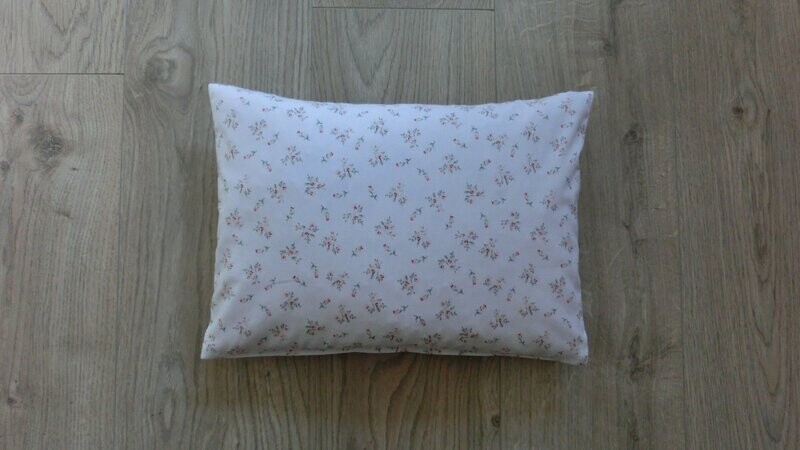 Zirbenkissen weiß mit Blümchen in rose