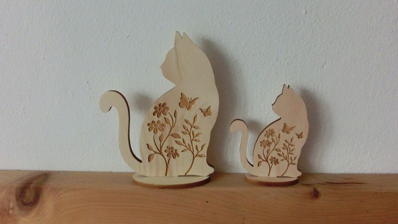 Katzen aus Zirbenholz