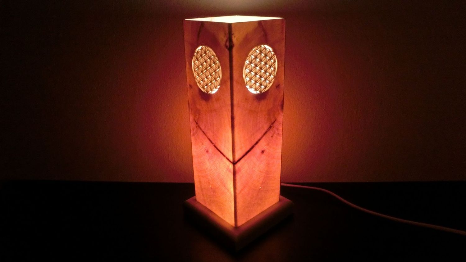 Zirben - Romantik - Lampe Nr. 1206,  rechteckig,  "Blume des Lebens "