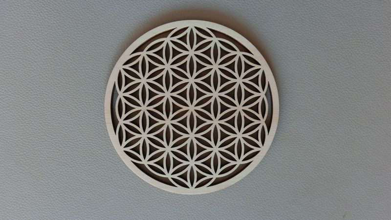 Zirbenholz  "Blume des Lebens" 13 cm