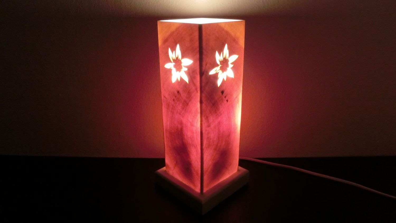 Zirben  - Romantik - Lampe  Nr. 1253,  rechteckig            "Edelweiß"