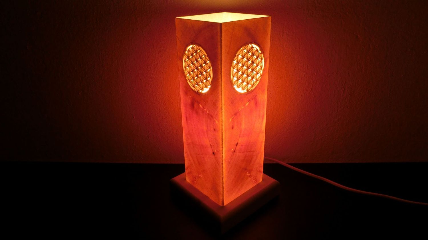 Zirben - Romantik - Lampe Nr. 1392,  rechteckig,  "Blume des Lebens "