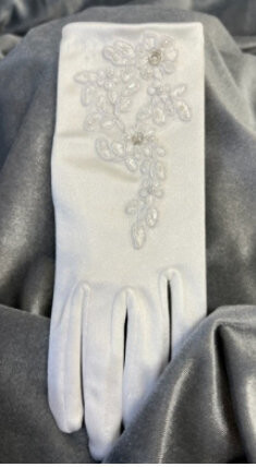 Celebrations Communion Gloves (CG755)
