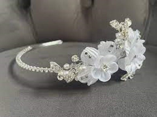 Celebrations  Communion Tiara (CH114)
